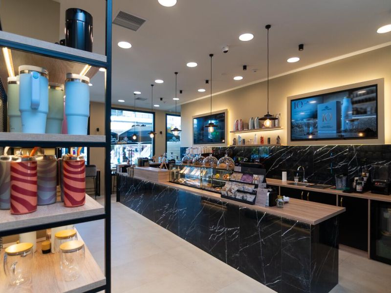 Ανακαίνιση καταστήματος Coffee Berry στην Νέα Φιλαδέλφεια